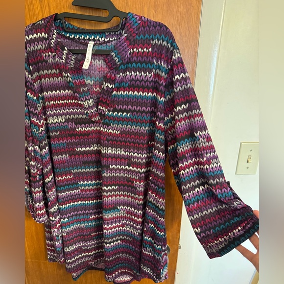 Dear Scarlett Zig Zag Stripe 3/4 Sleeve V Neck Tunic Top size XL - Picture 10 of 14